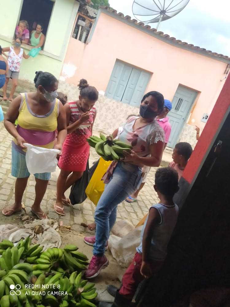 Camacã: Famílias carentes de Leoventura e Jacareci são comtempladas com alimentos do PAA e CONAB